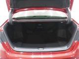 ◆フル乗車でもしっかり荷物を収納出来るラゲッジスペースです。普段の買い物でしたらしっかり積める十分な荷室スペースが確保されています。