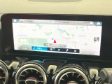 ●純正ナビ:一体感のあるナビは、高級感ある車内を演出してくれます。Bluetooth再生などオーディオ機能も充実しておりますので、運転もより楽しめます♪