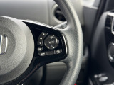 ハンドル右側スイッチは、ホンダセンシングの機能の一つ、「アダプティブクルーズコントロール」です。