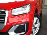 Q2 1.0 TFSI スポーツ 