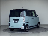 バックカメラが付いているのでバックでの車庫入れも安心です。