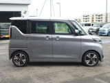 ★保証付で安心して乗って頂けます★万一の納車後の不具合が発生した場合は保証書の規定にそって自社工場で迅速に対応します!県外の方は、最寄のディーラーまたは当社指定工場を手配いたします★