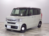 ホンダカーズ東京中央鶴川店へようこそ。当社下取りのお墨付き車両。人気車両で充実装備の一台。おススメです。どうぞご覧くださいませ。