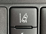 車線逸脱防止装置の「レーンキープアシスト」もついています。万が一のよそ見運転で車線をはみ出しても知らせてくれます♪あると便利な機能ですね!