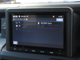 ナビゲーションはギャザズ8インチコネクトナビ(VXM-245ZFEi)を装着しております。AM、FM、Bluetooth、フルセグTVがご使用いただけます。