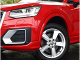 Q2 1.0 TFSI スポーツ 