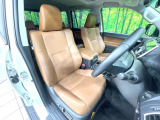 運転席シート廻りは使用感も少なく、良好な状態となっています。丁寧に使われていたことがよくわかりますね。