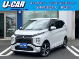 個性的なエクステリアが人気のekクロスが入庫しました♪内外とてもキレイな白パールのボディで装備も充実の1台♪お問い合わせお待ちしております♪