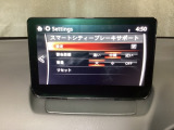 低速走行時に前方の障害物を検知して、衝突被害を軽減してくれるスマート・シティ・ブレーキ・サポートを装備!アクセルとブレーキの踏み間違えなどの急加速を抑制してくれる心強い装備です。