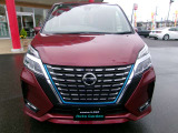 セレナ 1.2 e-POWER ハイウェイスターV 