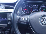 アダプティブクルーズコントロール(全車速追従機能付)は30-160kmhまで設定可能で、クルーズコントロールにレーダーセンサーを組み合わせたシステムとなります。長距離走行時などでの疲労を低減させます!