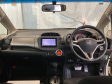 フロントガラスが大きく、ワイドな視界で運転もしやすくなるように、設計されています。