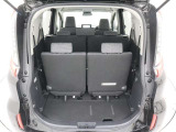 広々としていて、荷物が載せやすいトランクルームですよ(^^)/三列目シートを収納すれば、更に広くお使い頂けますよ♪