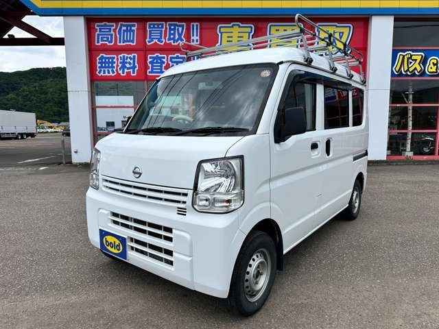 NV100クリッパー DX ハイルーフ 4WD 
