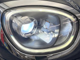 ●LEDヘッドライト:夜間走行時も良好な視界を確保し安心して運転できる高輝度LEDヘッドライトを装備!点灯速度が早く、消費電力も抑えられています。