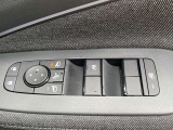 パワーウィンドウのスイッチです