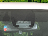 【トヨタセーフティセンス】走行中に前方の車両等を認識し、衝突しそうな時は警報とブレーキで衝突回避と被害軽減をアシスト。より安全にドライブをお楽しみいただけます。