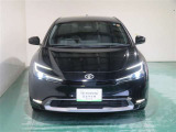 明度の高いLEDヘッドライトで、夜間の運転も安心です。