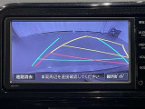 【バックモニター】駐車時に後方がリアルタイム映像で確認できます。大型商業施設や立体駐車場での駐車時や、夜間のバック時に大活躍?
