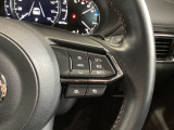 MRCC(マツダレーダークルーズコントロール)は先行車との車間を維持しながら追従走行を行い、長距離でのドライバー負担を軽減させてくれます。