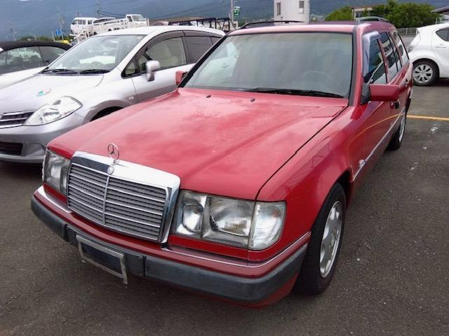 ミディアムクラスワゴン 300TE 
