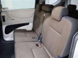 ゆとりある広々とした車内空間は、ドライブを始め買い物やレジャーなど、幅広く活躍します。一人でもみんなとでもお出かけを楽しみましょう!