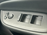 運転席窓操作部スイッチの画像です。