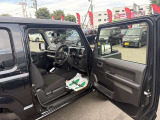届出済未使用車/5型/純正ディスプレイオーディオ/バックカメラ/スズキセーフティサポート/Bluetooth接続/シートヒーター/フルオートエアコン/クルーズコントロール/オートライト/フォグランプ
