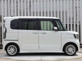 当店の中古車販売は、安心してご購入いただくために、ご契約、ご納車を含め当店にご来店いただけるお客様にお願いしております。