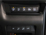 各操作スイッチが運転席すぐ近くにありますので、操作性バッチリです。