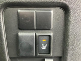 運転席にはシートヒーター、寒い日もぬくぬくドライブ♪