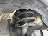 お車を安心してお乗りいただく為には、足回りの定期点検が欠かせません。サービスサポート(有償保証)では無料点検もご提供しており、安心のカーライフをお過ごしいただけるサポート体制が整っています。