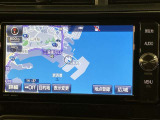 いまや必須装備「ナビゲーション」搭載!知らない場所にスイスイッとドライブ。もう、これなしではハンドルを握れませんね!でも運転中の操作は危険ですのでご注意ですね☆