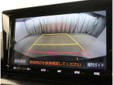 バックガイドモニターで、後方を確認しながら安心して駐車することができます。運転初心者も熟練者も必須の機能ですよ!