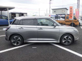 国の指定を受けた自社工場で、整備士が車検と点検整備を行っております。