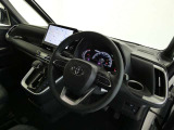 見通しのよいすっきりとした視界で、誰でも運転しやすいです。運転のしやすさは疲れにくさにも繋がりますよ♪