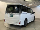 車検や点検・整備も大阪トヨペットにお任せください。お客様の快適なカーライフを長く安心サポートいたします。