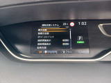 前方車両との衝突防止のサポート機能やアクセルとブレーキを踏み間違えた時のサポート機能など、安全装備が充実してて心強いです!!
