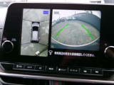 まるで上空から見下ろしているような感じで駐車が楽にできるインテリジェントアラウンドビューモニター!幅寄せが苦手な方でもサイドビューで確認することができますよ♪