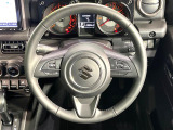 【純正革巻きステアリング】上質な革を使用することで、手にしっかり馴染みとても運転しやすいハンドルです♪