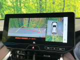 【パノラミックビューモニター】専用のカメラにより、上から見下ろしたような視点で360度クルマの周囲を確認することができます☆死角部分も確認しやすく、狭い場所での切り返しや駐車もスムーズに行えます。