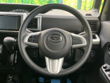 【スマートアシストⅢ】走行中に前方の車両等を認識し、衝突しそうな時は警報とブレーキで衝突回避と被害軽減をアシスト。より安全にドライブをお楽しみいただけます。