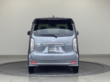 現車を確認できる方へ販売いたします。当社サービススタッフにて純正部品を使い点検整備を実施し、その後、ご納車させていただきますのでご安心してご利用いただけます。
