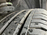 タイヤ溝は6.4mmです(新品約8mm)