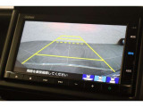 バックカメラが装備されており、後方の安全確認はもちろんのこと狭い場所での駐車や雨の日・夜間など視界の悪いコンディションでのストレスの軽減にもなります!