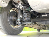 お車を安心してお乗りいただく為には、足回りの定期点検が欠かせません。サービスサポート(有償保証)では無料点検もご提供しており、安心のカーライフをお過ごしいただけるサポート体制が整っています。