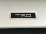 【TRDエアロ】人気のTRDエアロを装備!クルマの外観がよりスタイリッシュになり、街中で存在感あふれる1台に♪将来買い替える時にもリセールに影響しやすく、価値ある人気の装備です!