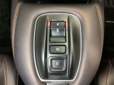 「e:HEV」は、モーター走行を中心にしながら電気エネルギーやエンジン動力を最も効率よく使い分けることができる賢いハイブリッドシステムです。シフトはエレクトリックギアセレクターになっています。