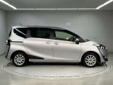 「こんな車屋さんがあるんだ!」、「おもしろい!」と感じていただけましたら、私どもも大変うれしく思います。ご来店のご感想、お待ちしております。
