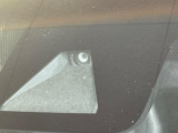【トヨタセーフティセンス】走行中に前方の車両等を認識し、衝突しそうな時は警報とブレーキで衝突回避と被害軽減をアシスト。より安全にドライブをお楽しみいただけます。